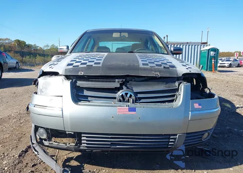 2002 Volkswagen Passat Gls из США, поврежденный, VIN WVWPD63B42P033886